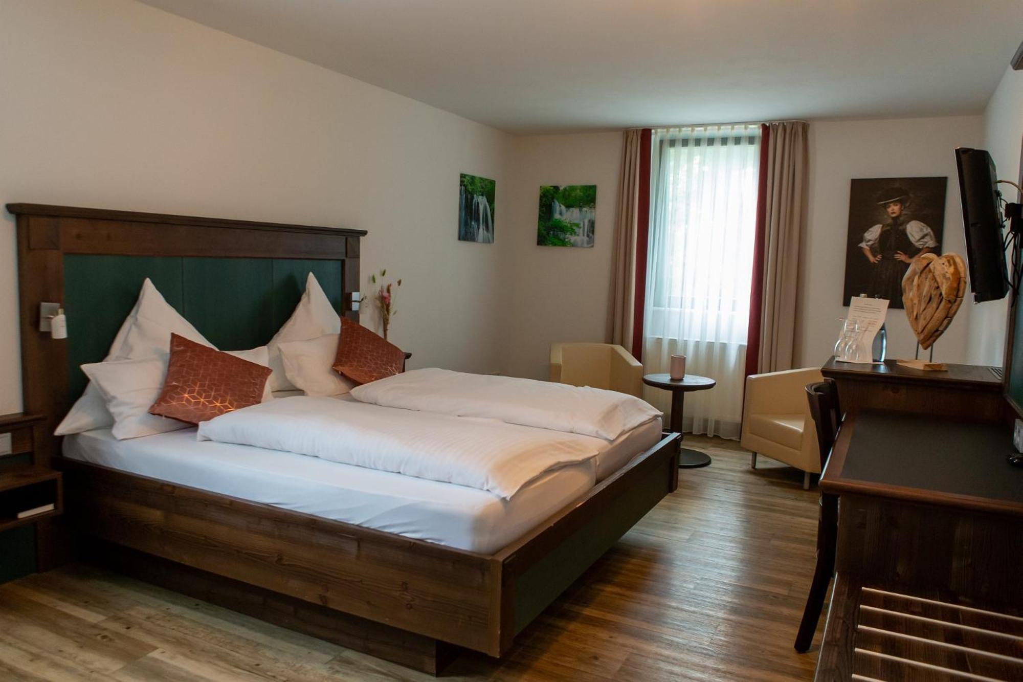 Hotel Restaurant Auerhahn Бад-Вильдбад Экстерьер фото