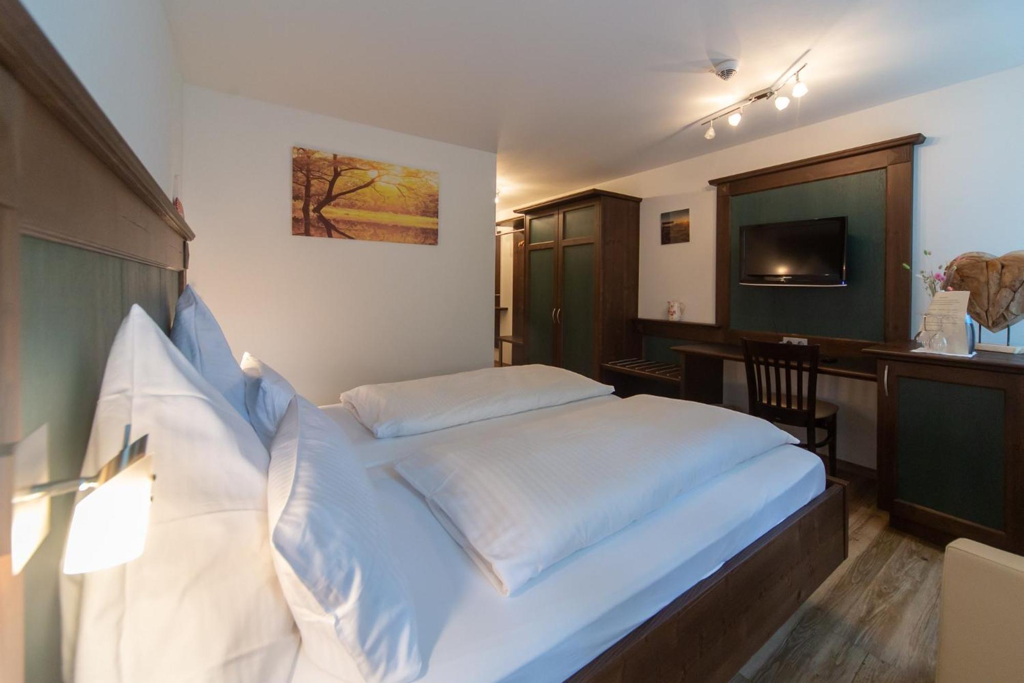 Hotel Restaurant Auerhahn Бад-Вильдбад Экстерьер фото